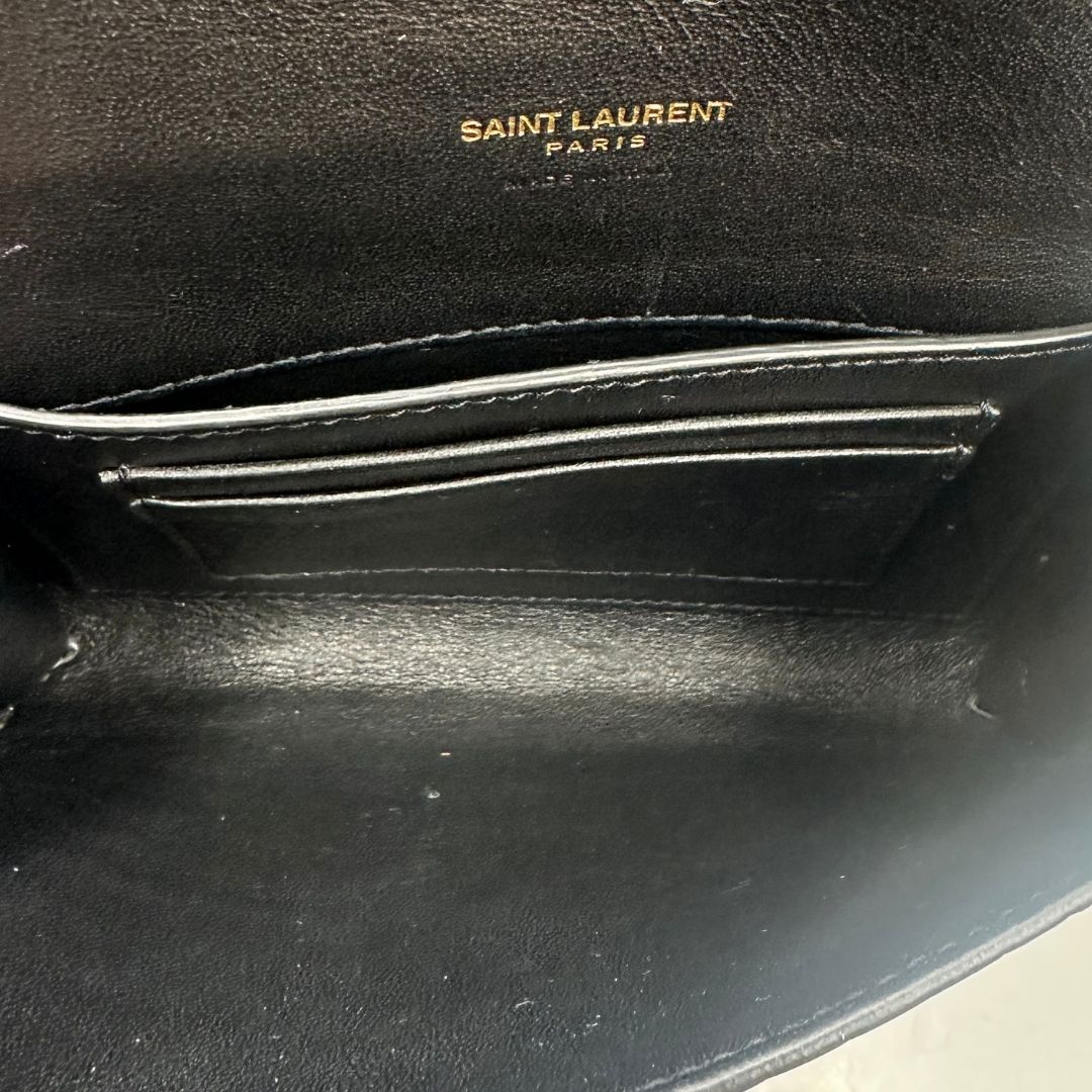 interni Marsupio Saint Laurent in pelle cocco nera, di lusso, originale, ottime condizioni, usato. 