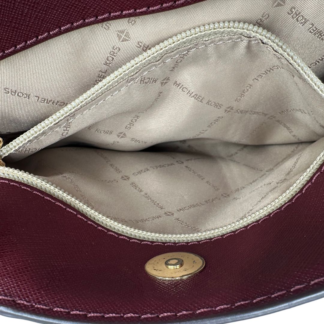 interno Borsa MK in pelle saffiano color vinaccia, di lusso, originale, ottime condizioni, usata. 