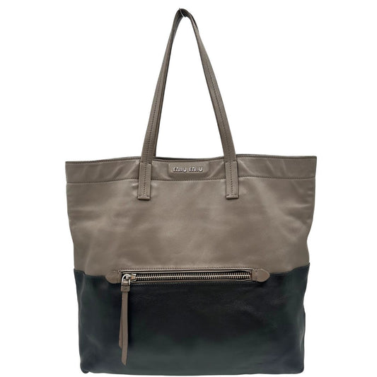 front  Borsa Miu Miu in pelle bicolor, tortora e nera, indossabile a spalla, di lusso, originale, usata