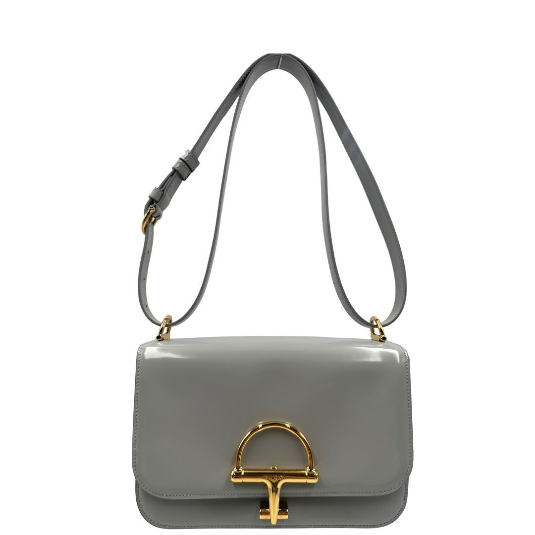 front Borsa Gucci in pelle pettinata grigia, di lusso, originale, eccellenti condizioni, usata.