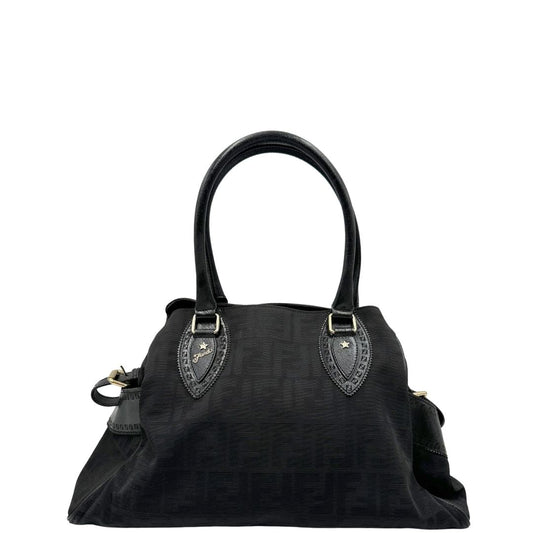 front  Borsa Fendi Etniko in tessuto nero trama Zucca, indossabile a spalla, di lusso, originale, ottime condizioni, usata.