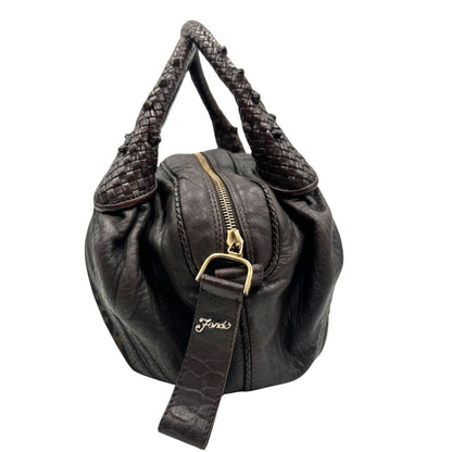 lato  Borsa Fendi Spy in tessuto trama Zucca e finiture in pelle, di lusso, originale, ottime condizioni, usata. 
