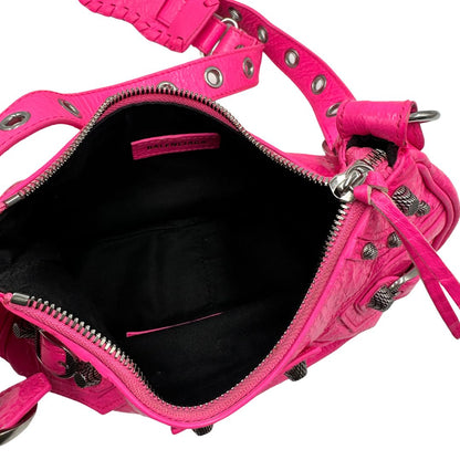 interno Borsa Le Cagole XS in pelle Arena fucsia, di lusso, originale, ottime condizioni, usata 