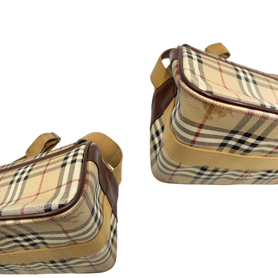 angoli Cartella Burberry in canvas trama tartan con finiture in pelle marroni, di lusso, originale, ottime condizioni, usata. 