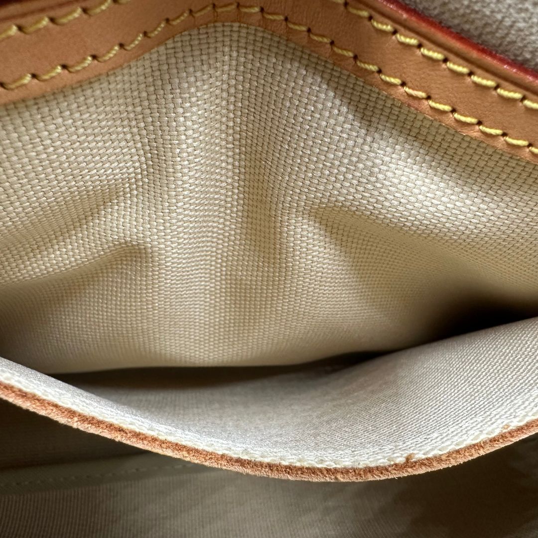 interno Borsa LV Reporter nella versione PM, di lusso, originale, ottime condizioni, usata. 