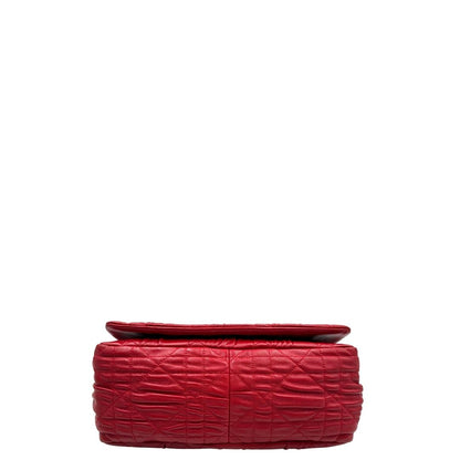 Base, Borsa Christian Dior Cannage Delidior caratterizzato dalla classica lavorazione trapuntata "Cannage" e da una tracolla a catena intrecciata con pelle. Indossabile a spalla. Originale, usata, di lusso, in ottime condizioni.