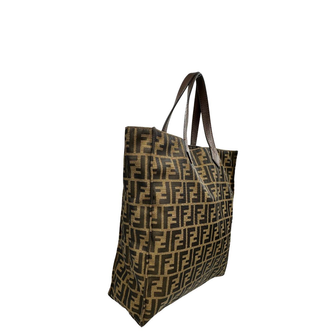 lato  Sac Plat Fendi color tabacco trama Zucca, di lusso, originale, ottime condizioni, usata,. 