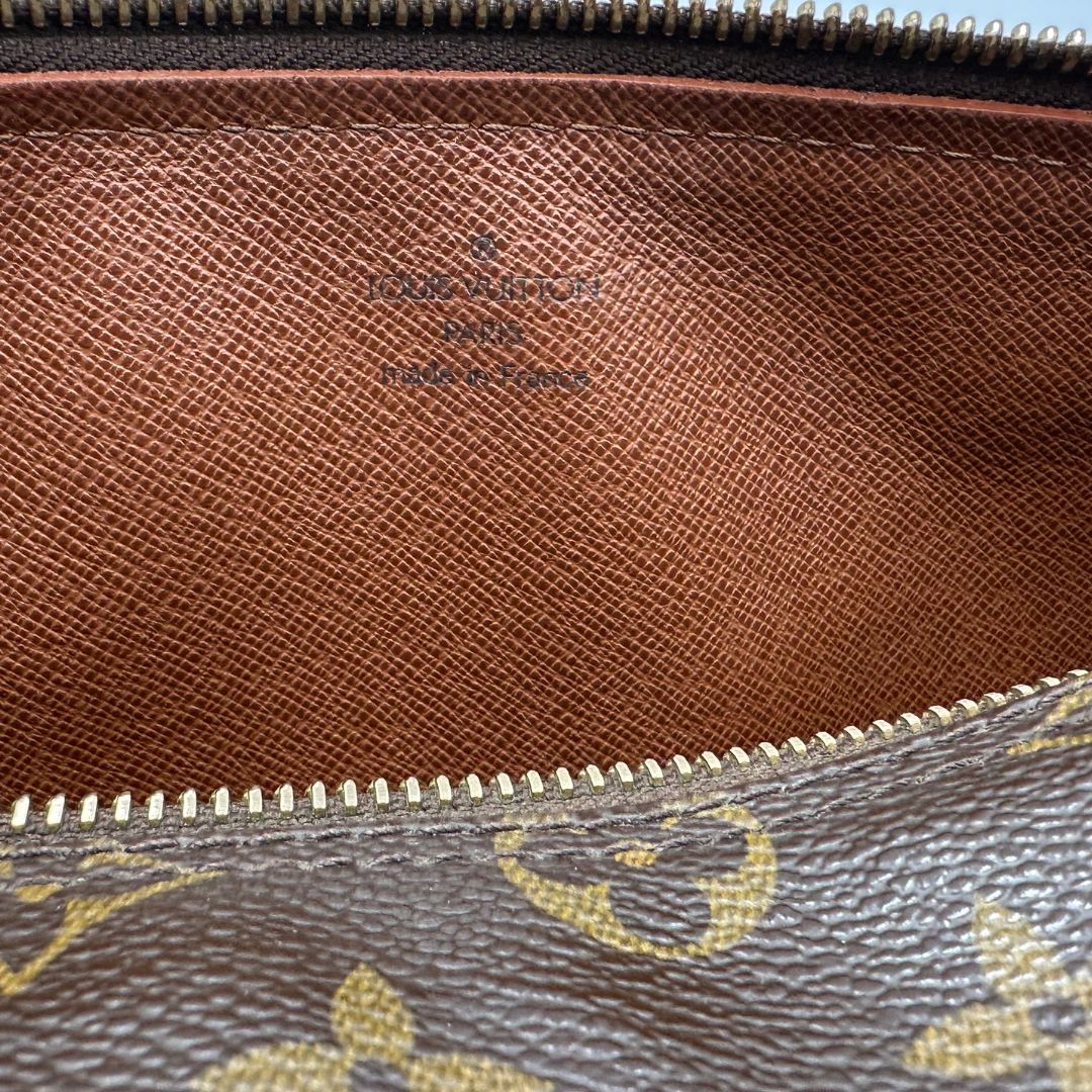 interno Borsa LV Papillon nella misura 30, di lusso, originale, ottime condizioni, usata. 