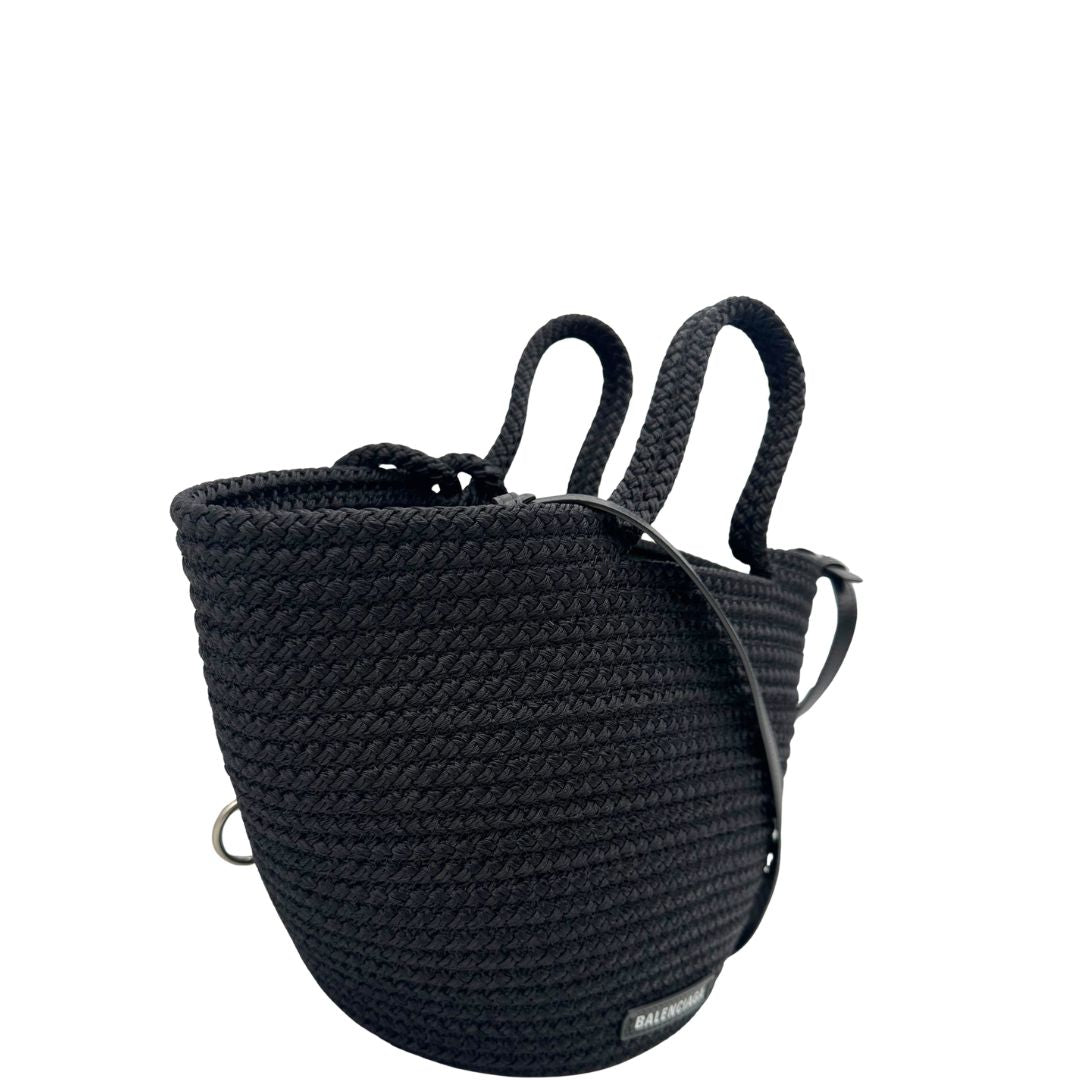 lato  Basket Balenciaga in nylon nero intrecciato con finiture in pelle tono su tono, di lusso, eccellenti condizioni, usata, originale.  