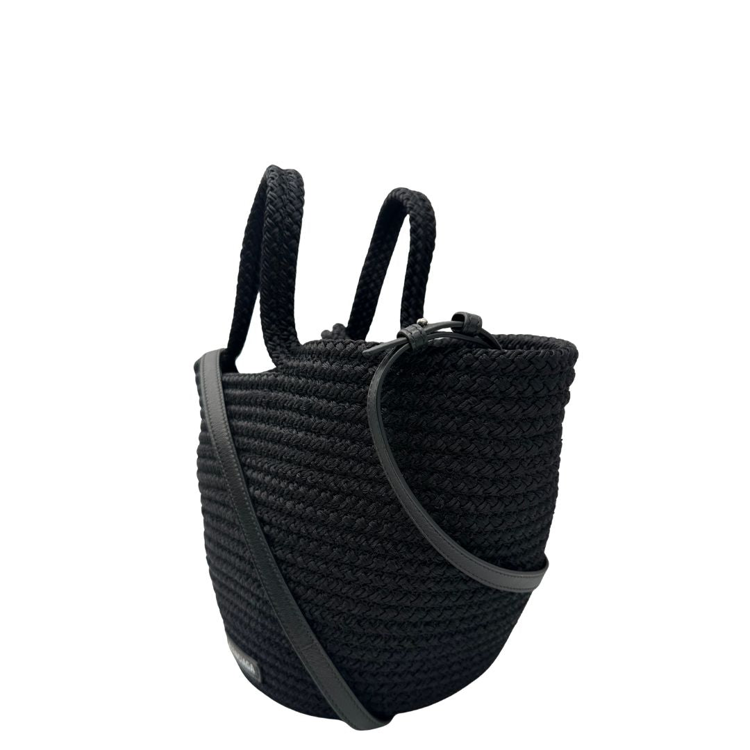 lato  Basket Balenciaga in nylon nero intrecciato con finiture in pelle tono su tono, di lusso, eccellenti condizioni, usata, originale.  