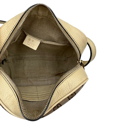 interno  Camera Bag Gucci in tessuto GG con finiture in pelle color avorio, di lusso, originale, ottime condizioni, usata. 