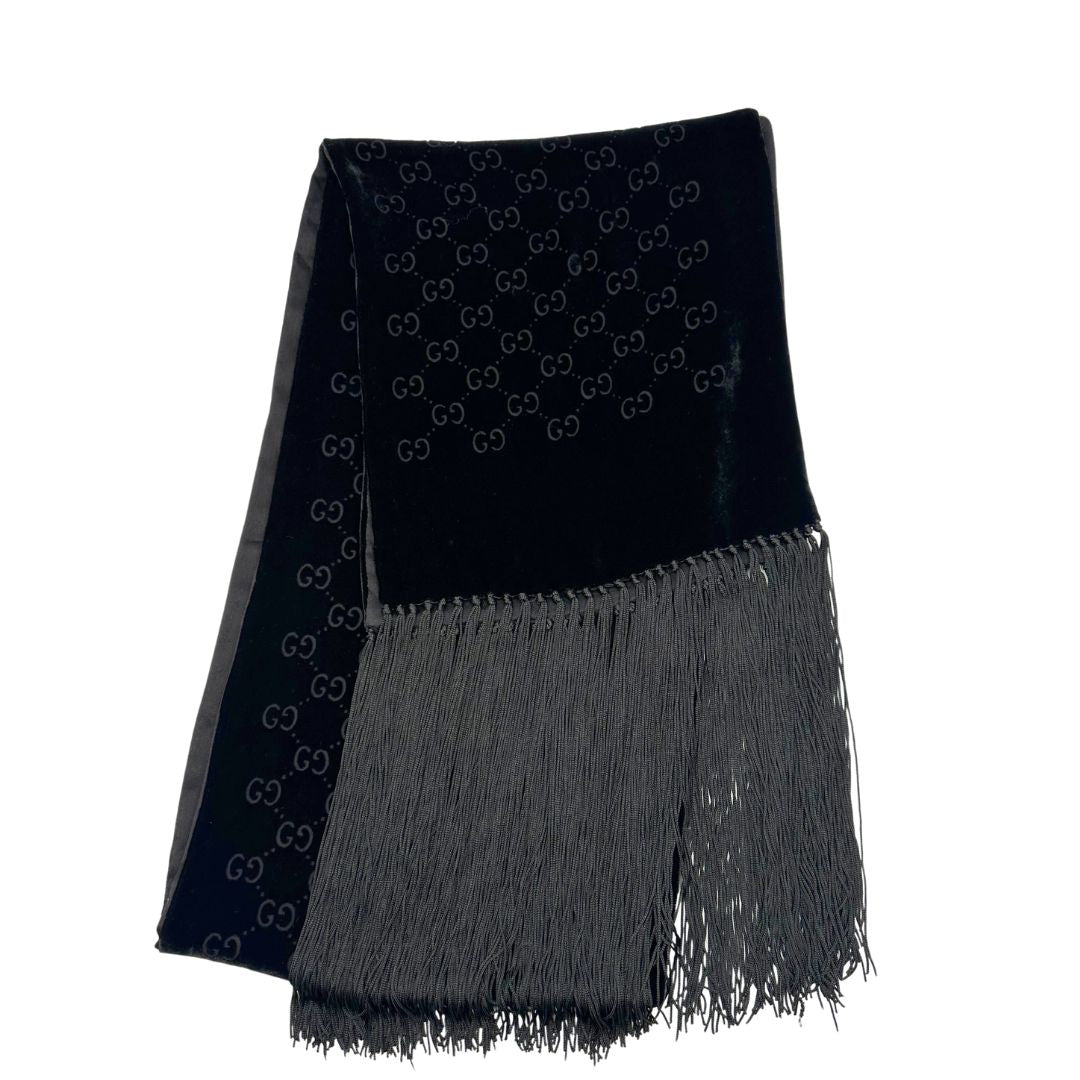 Sciarpa Gucci GG in velluto con frange, di lusso, originale, ottime condizioni, usata.
