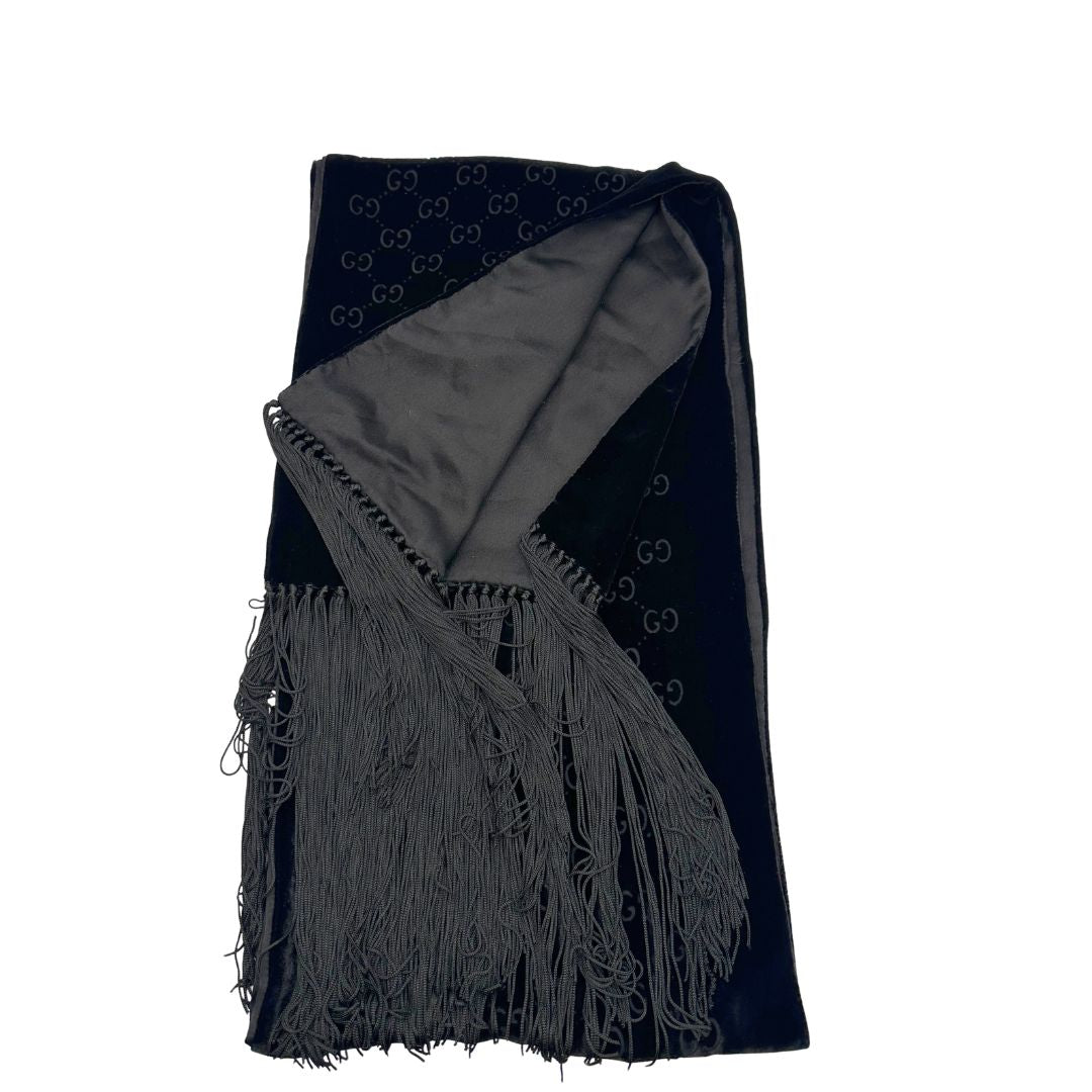 Sciarpa Gucci GG in velluto con frange, di lusso, originale, ottime condizioni, usata.