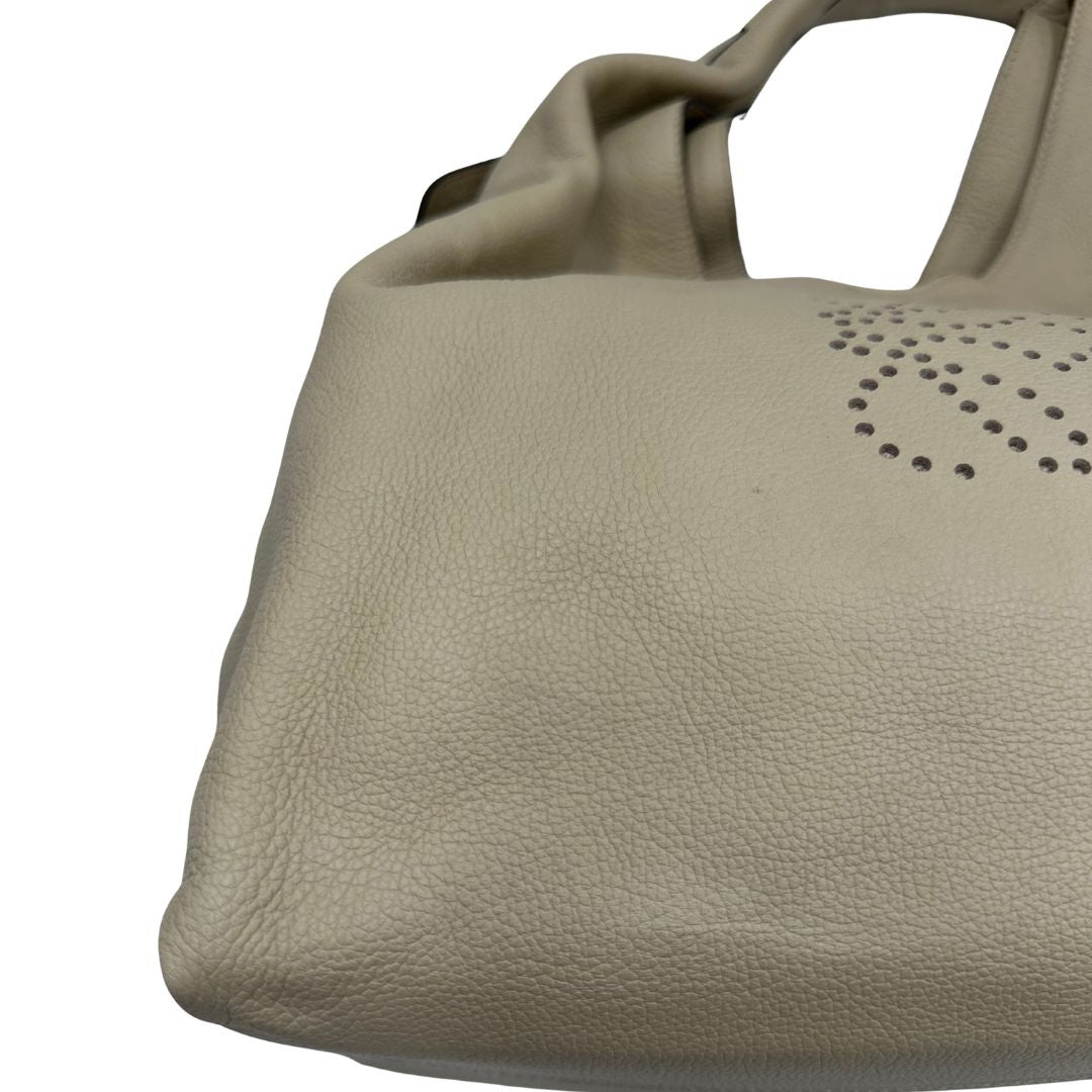 Hobo Loewe in pelle beige, di lusso, originale, ottime condizioni, usata.