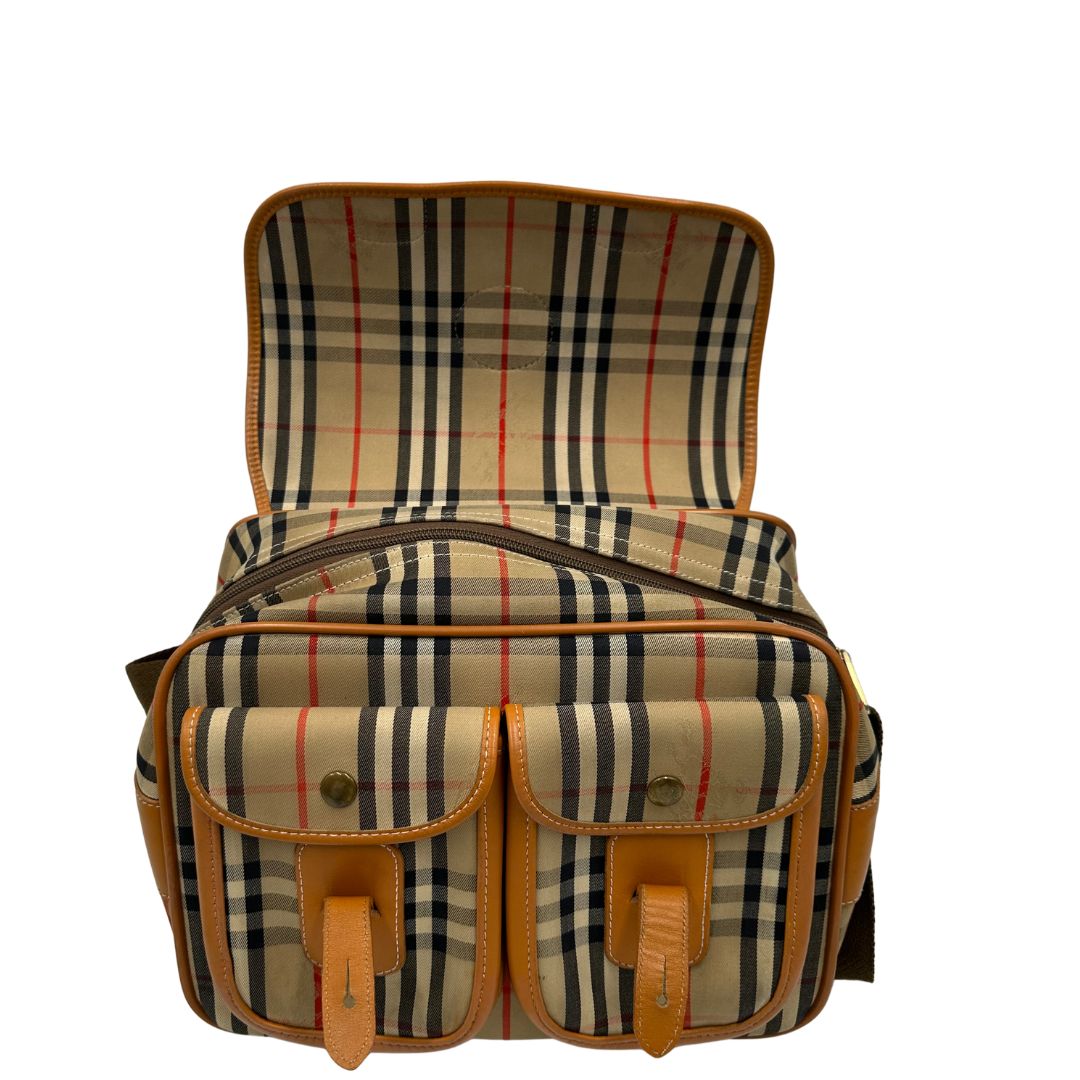 Cartella Burberry in tessuto trama tartan con finiture in pelle marroni.