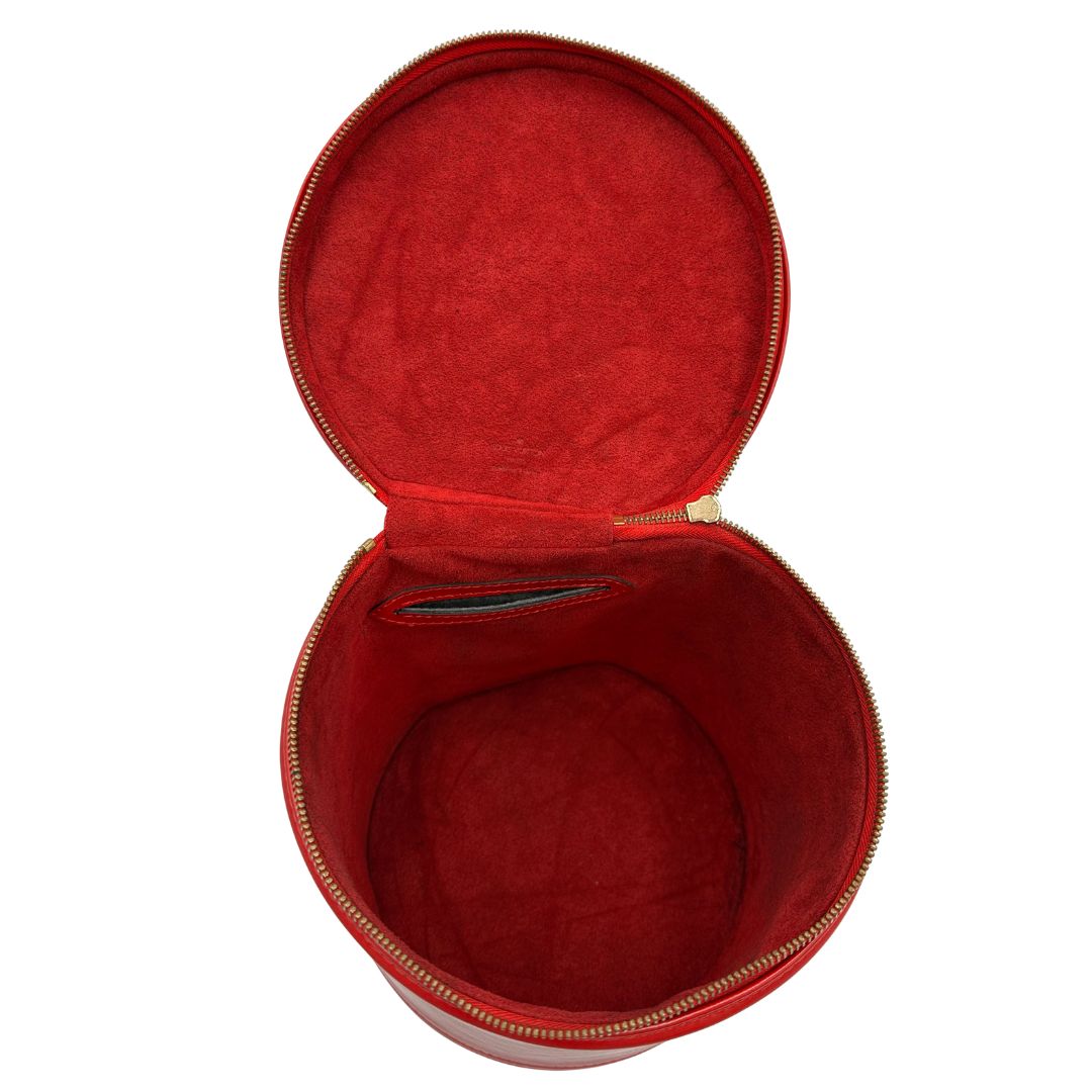 interno  Borsa LV in pelle epi rossa, da portare a mano, di lusso, originale, ottime condizioni, usato. 