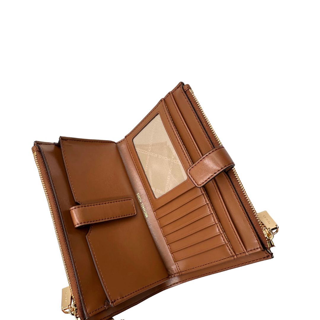 Portafoglio MK in pelle martellata marrone, di lusso, originale, ottime condizioni, usata.