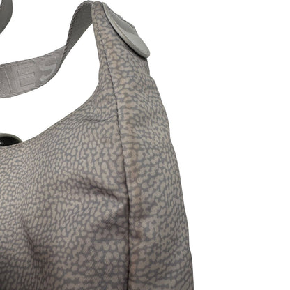 Borsa modello hobo Borbonese tessuto nylon grigio con trama occhio di pernice, dettagli in pelle tono su tono e parti metalliche dorate. Originale, usata, di lusso, in ottime condizioni.