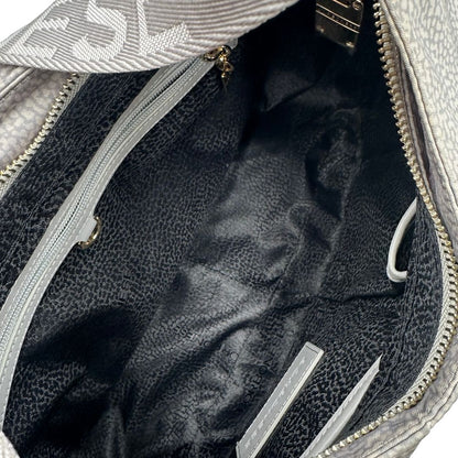 Interno, Borsa modello hobo Borbonese tessuto nylon grigio con trama occhio di pernice, dettagli in pelle tono su tono e parti metalliche dorate. Originale, usata, di lusso, in ottime condizioni.