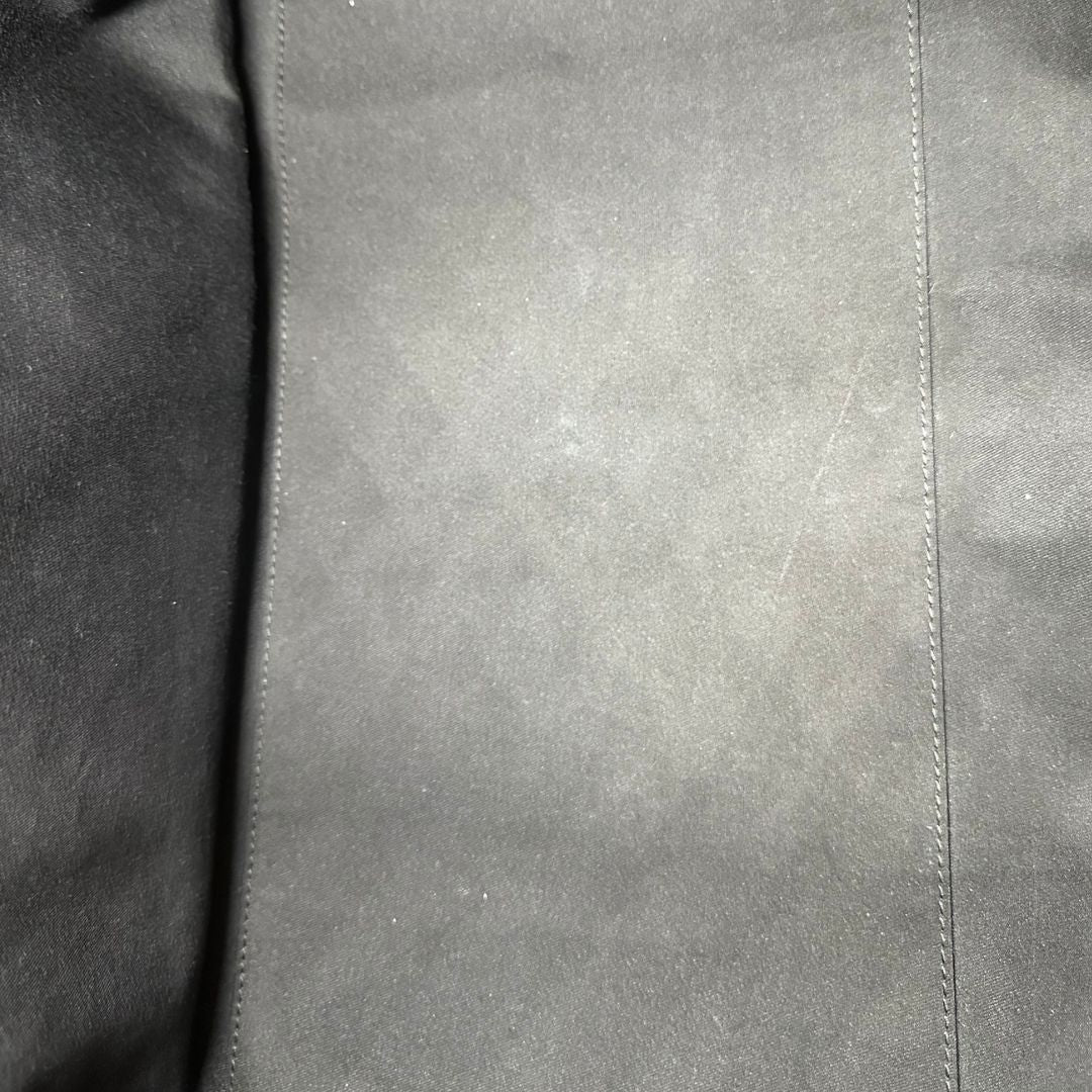 interno Borsa Gucci Hobo Maxi in tessuto GG nero, di lusso, originale, ottime condizioni, usata. 