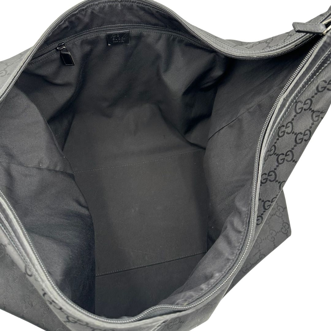 interno Borsa Gucci Hobo Maxi in tessuto GG nero, di lusso, originale, ottime condizioni, usata. 