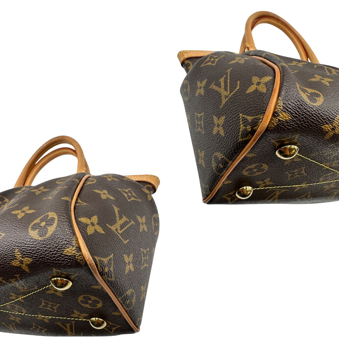 angoli  Borsa LV Tivoli nella versione PM, di lusso, originale, ottime condizioni, usata. 