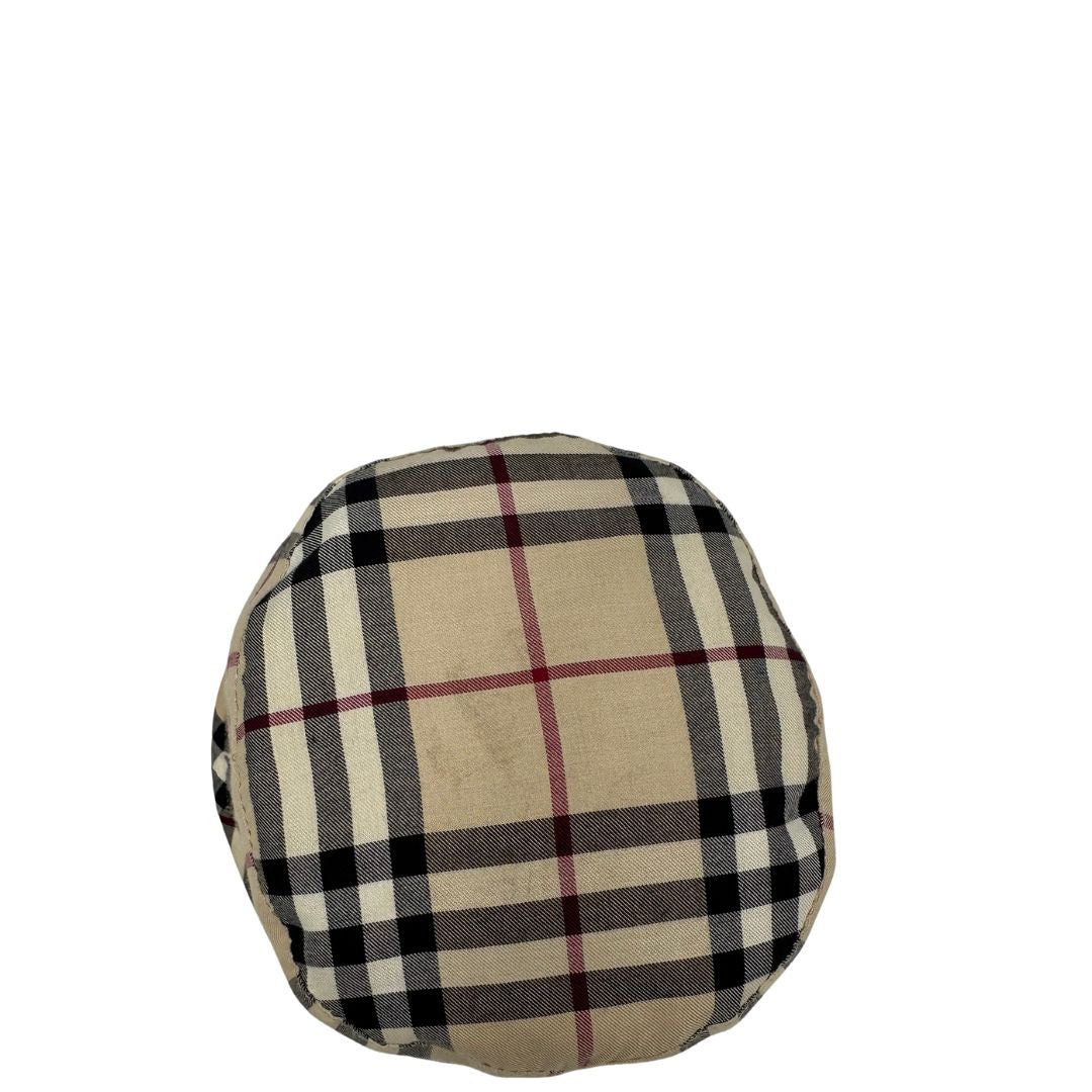  Cappello Burberry reversibile in tessuto denim blu e tessuto beige trama tartan, di lusso, originale, ottime condizioni, usato.