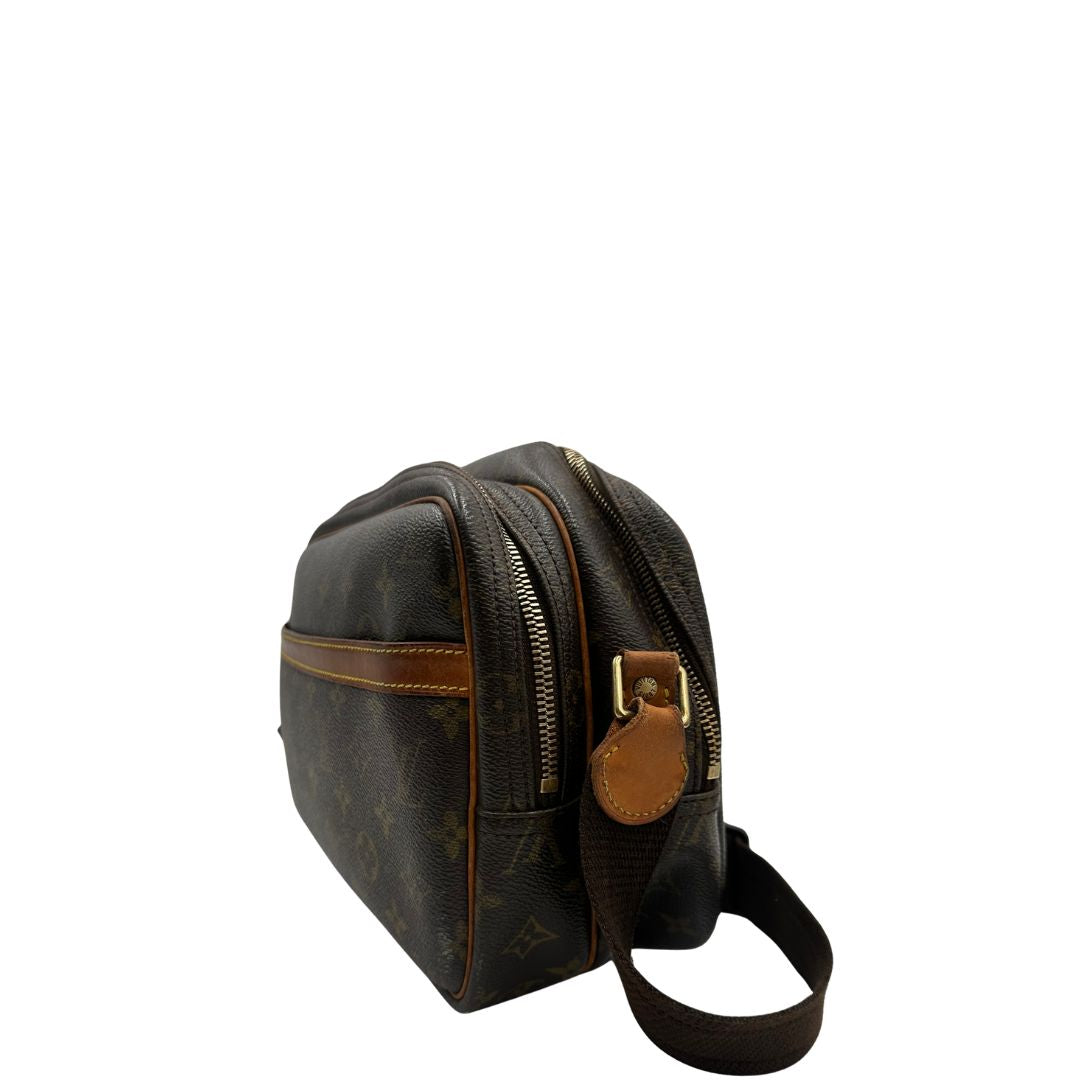 lato  Borsa LV Reporter nella versione PM, di lusso, originale, ottime condizioni. 
