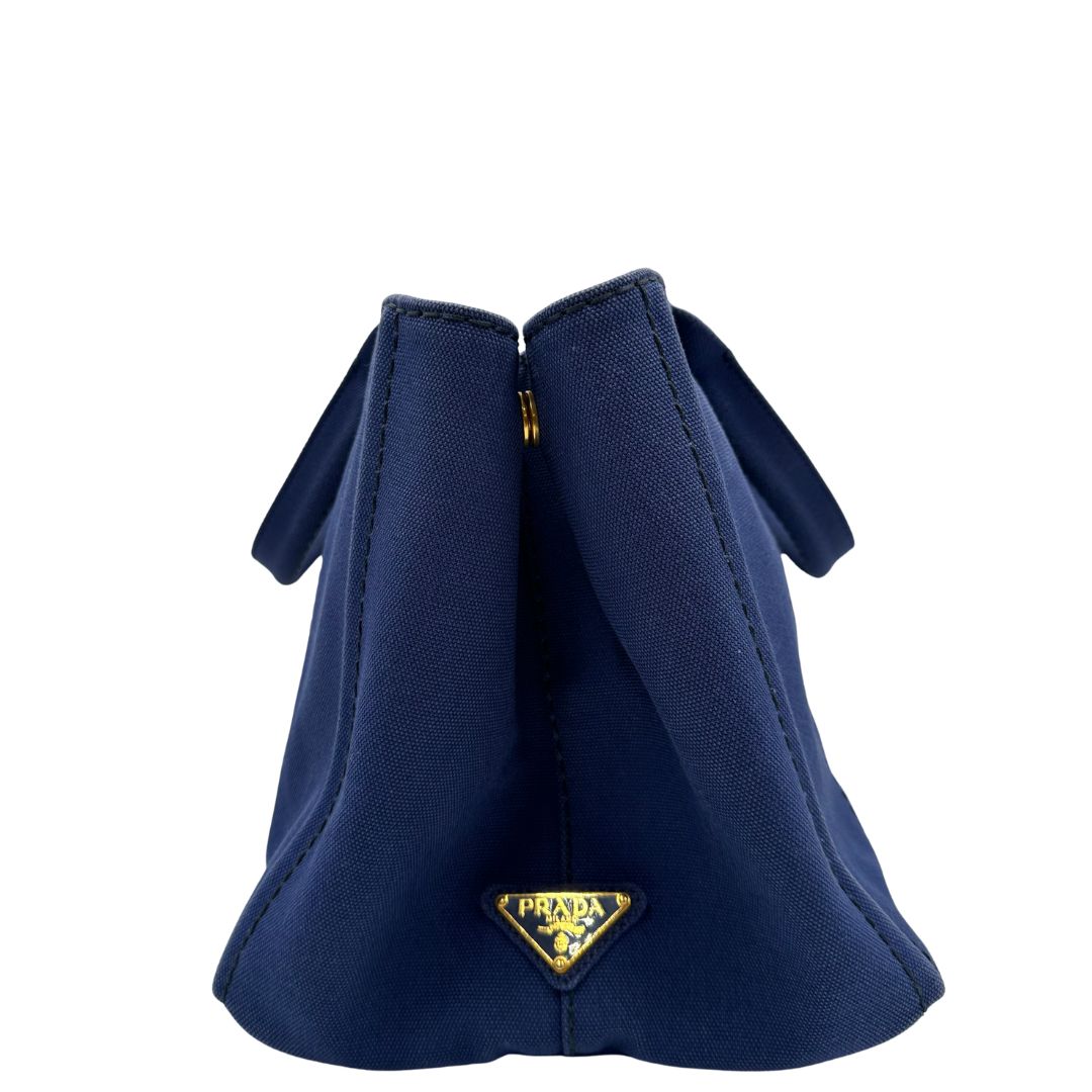 lato  Borsa Tote Prada in tessuto blu, di lusso, originale, ottime condizioni, usata. 