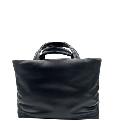 Retro, Borsa Saint Laurent in pelle imbottita con logo in rilievo di Saint Laurent sul front. Originale, usata, di lusso, in condizioni eccellenti.