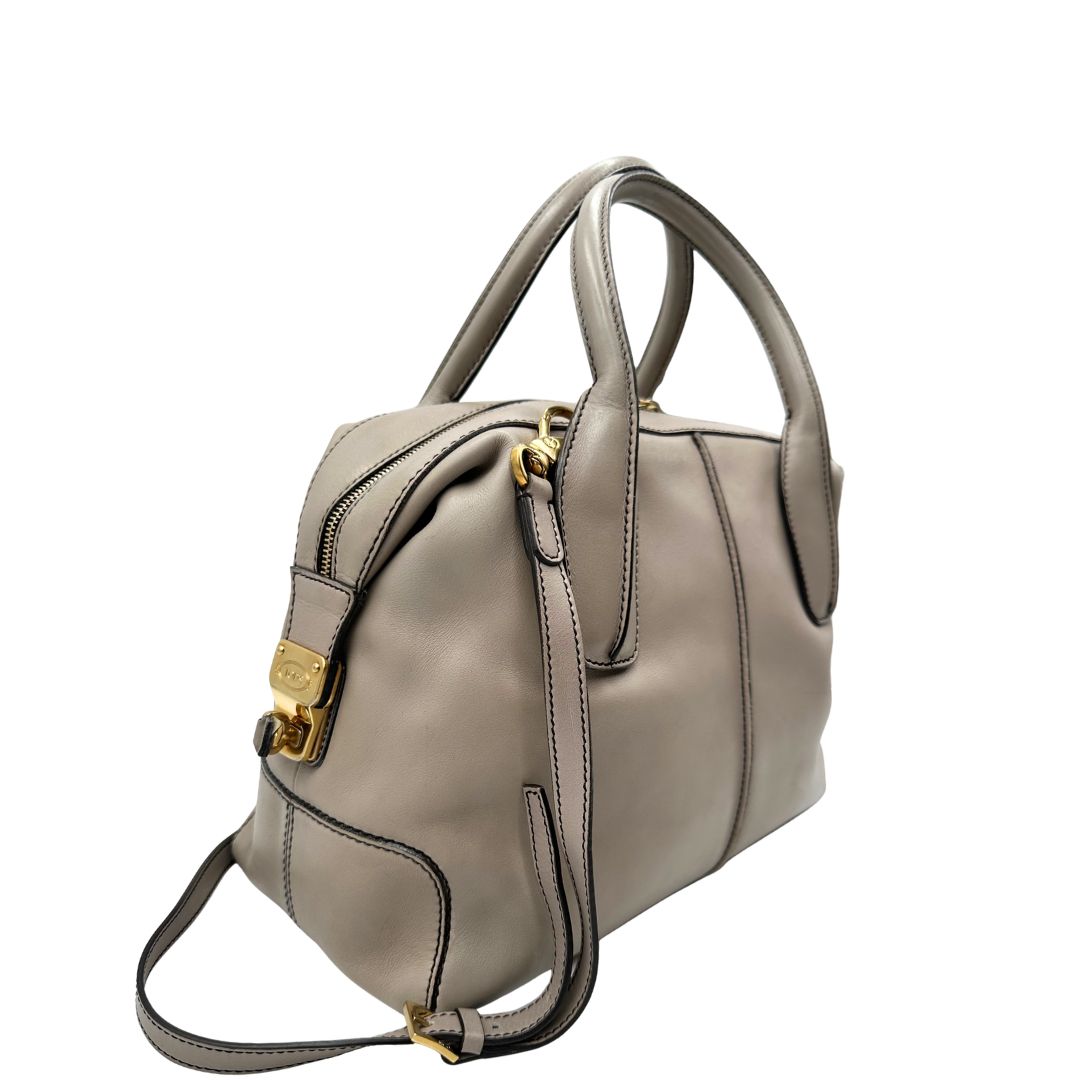 lato Borsa Tod's in pelle grigia, indossabile a tracolla, a spalla o a mano, di lusso, originale, ottime condizioni, usata, originale. 