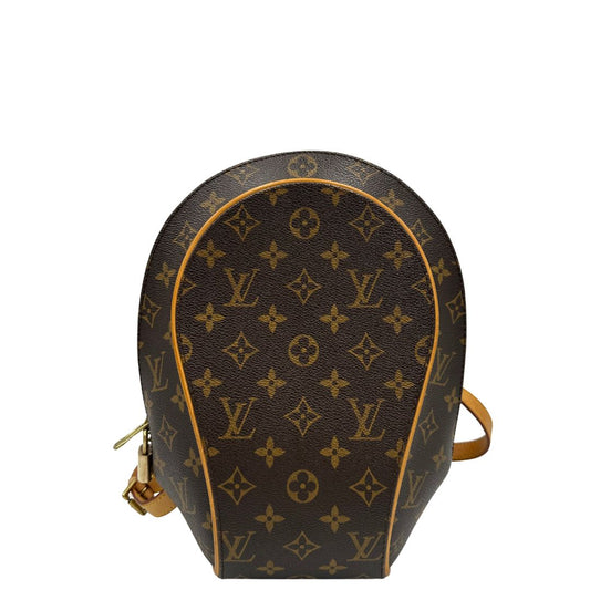 Front di uno zaino Louis Vuitton in tela monogram marrone, usato, originale, second hand, in ottime condizioni.