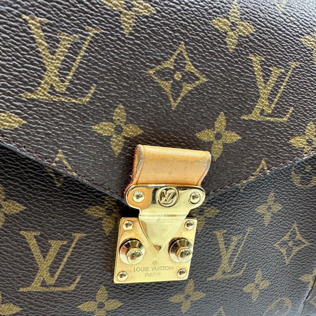 Tasca esterna, Borsa Louis Vuitton Mètis nella versione Hobo, di lusso, originale, ottime condizioni, usata.