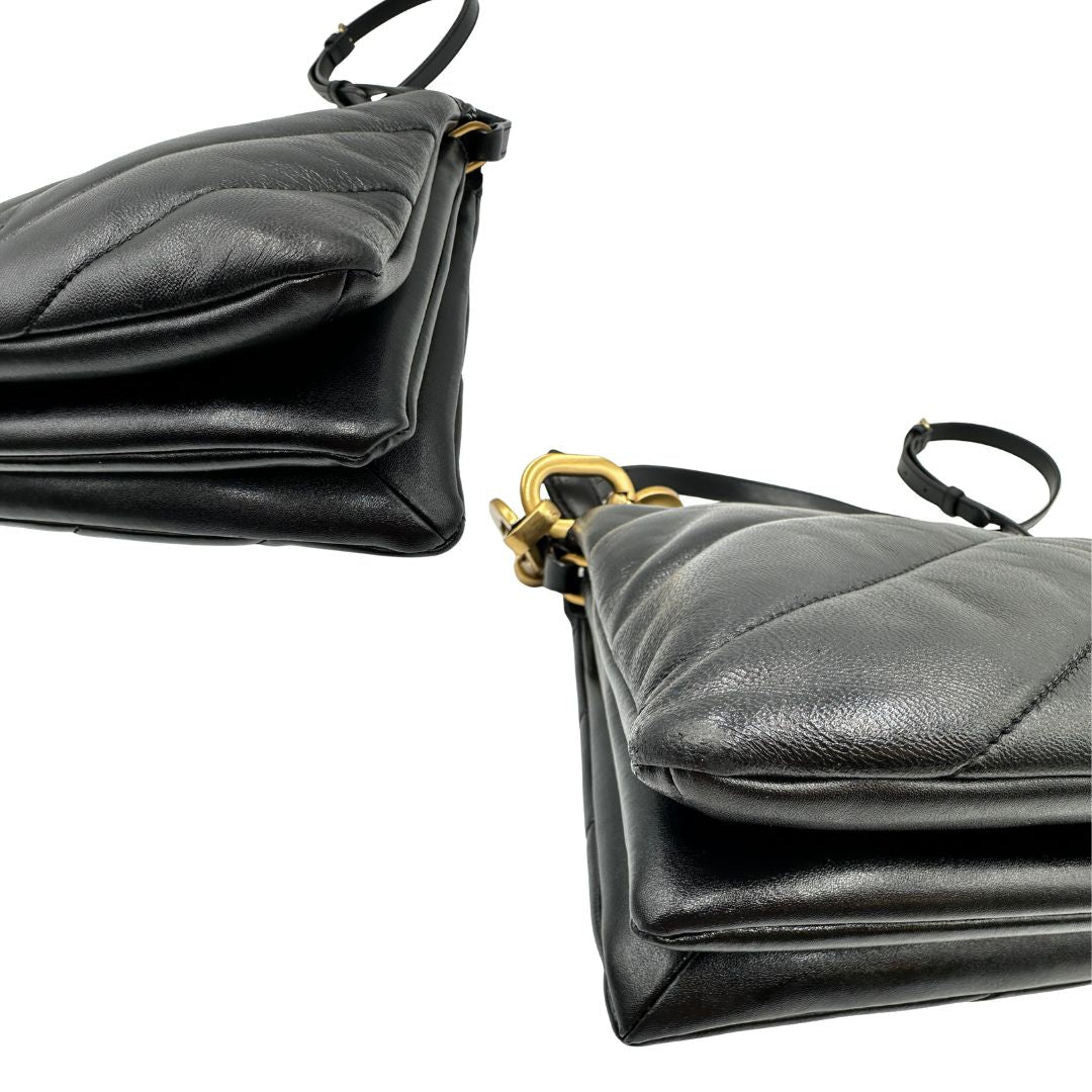 angoli  Borsa Pinko in pelle nera, indossabile a tracolla, di lusso, originale, ottime condizioni, usata. 