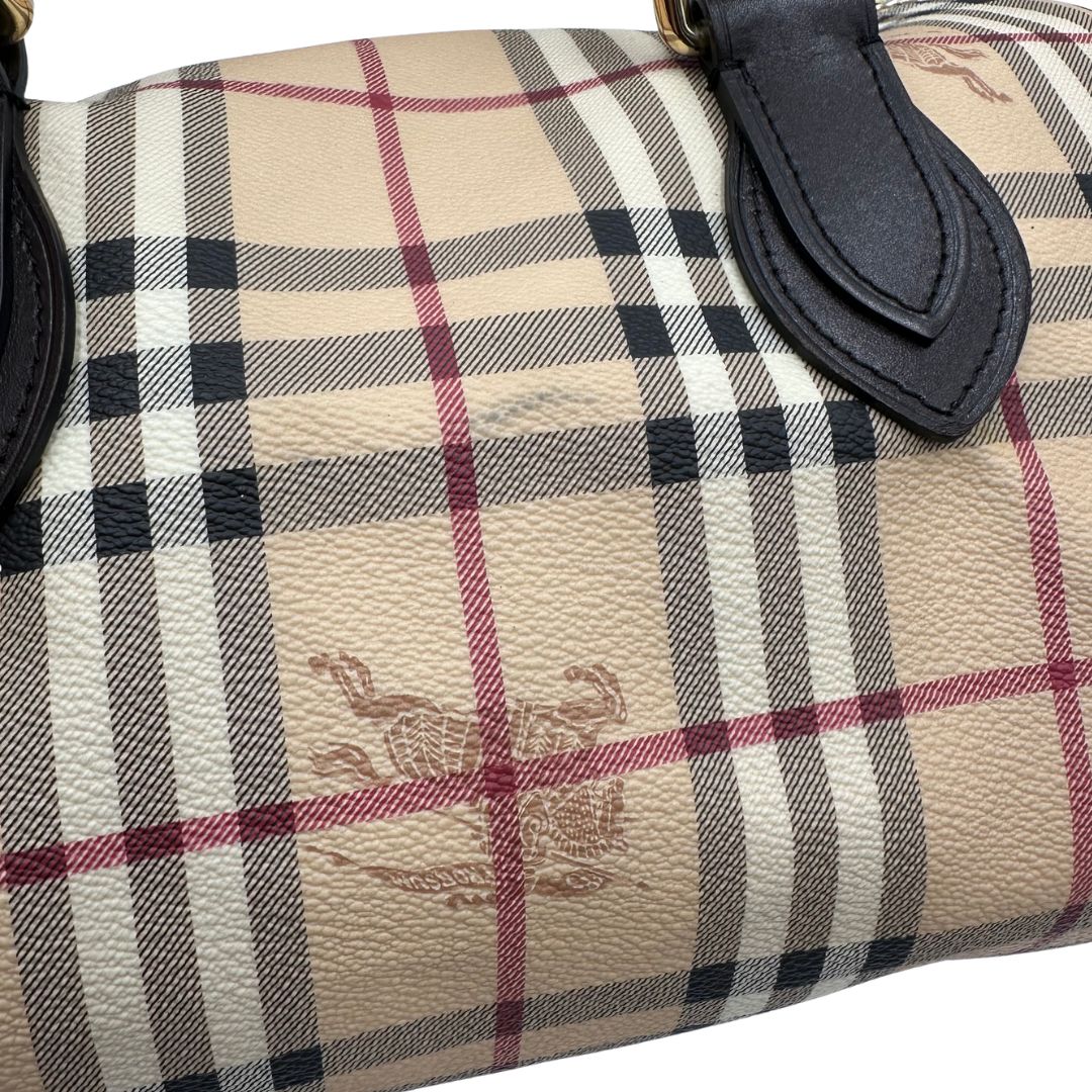 Alone di un bauletto Burberry in canvas tartan e finiture in pelle testa di moro, usato, originale, second hand, in ottime condizioni.