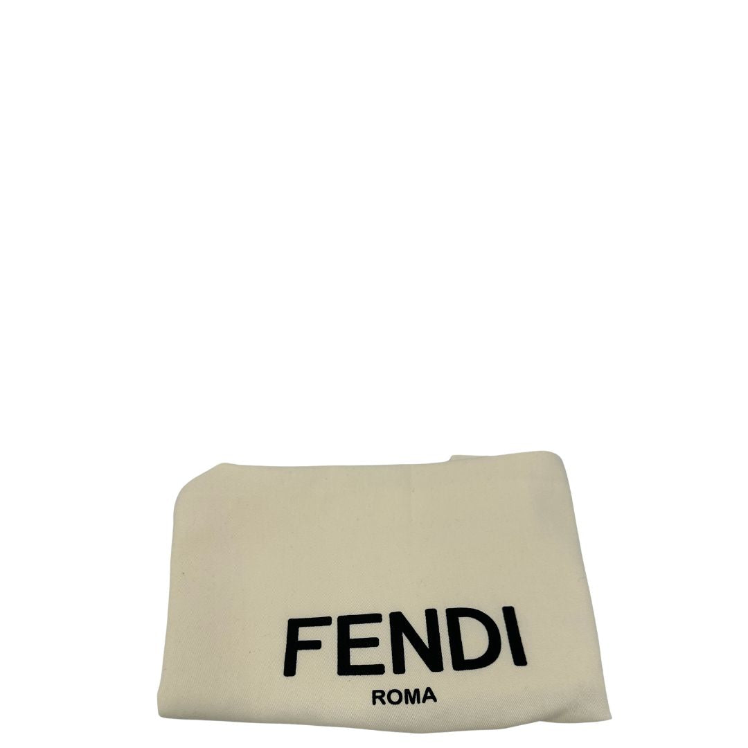 dustbag  Borsa Fendi in pelle martellata munita di 8 calamite che permettono di ripiegarla come un origami, di lusso, originale, ottime condizioni, usata. 
