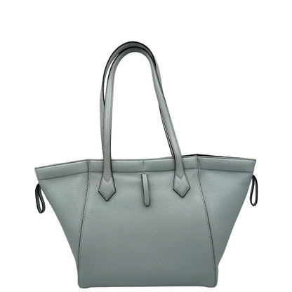retro  Borsa Fendi in pelle martellata munita di 8 calamite che permettono di ripiegarla come un origami, di lusso, originale, ottime condizioni, usata. 