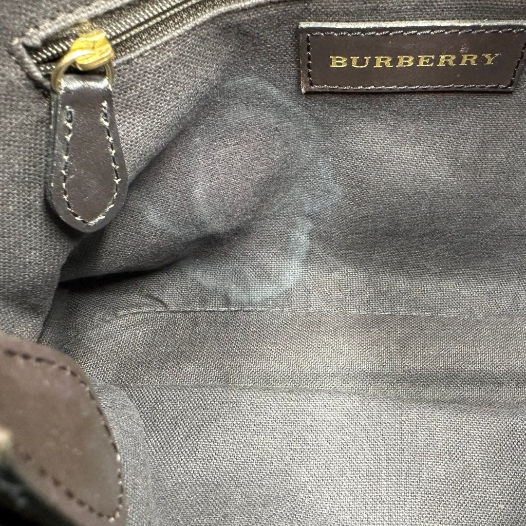 interno Shopper Burberry in canvas tartan beige e finiture in pelle marroni, di lusso, originale, ottime condizioni, usata. 