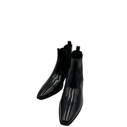 Stivaletti Prada in pelle pettinata nera, di lusso, originale, ottime condizioni, usati.