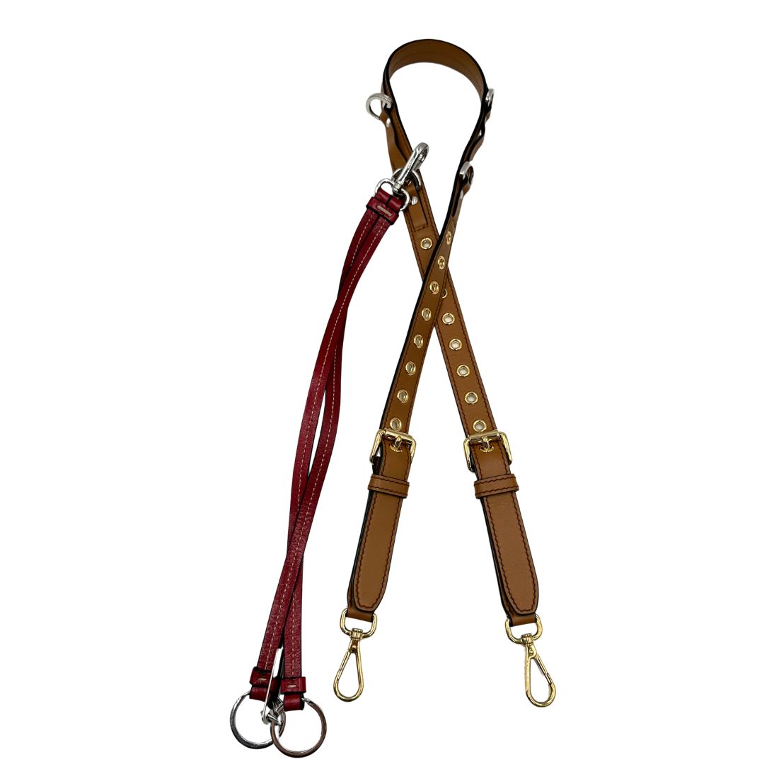 Borsa Prada in pelle color caramello impreziosita da charm amovibili, indossabile a tracolla o a spalla, di lusso, originale, ottime condizioni, usata.