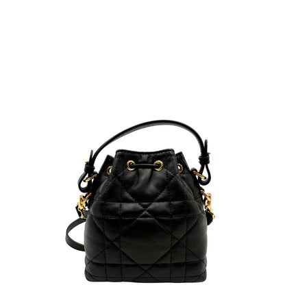 retro  Borsa Christian Dior in pelle con impunture macrocannage e hardware dorato, della collezione Caro, di lusso, originale, ottime condizioni, usato. 