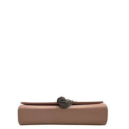 base Borsa Saint Laurent Kate in pelle rosa con iconica nappa decorativa, di lusso, originale, ottime condizioni, usata. 