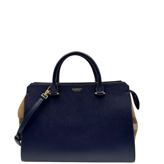 front Borsa Burberry in pelle blu e profili in tessuto trama tartan, di lusso, originale, ottime condizioni, usata. 