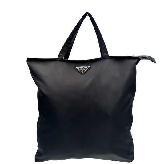 front Borsa Prada in nylon nero, munita di doppi manici, da portare a mano, di lusso, originale, ottime condizioni. 