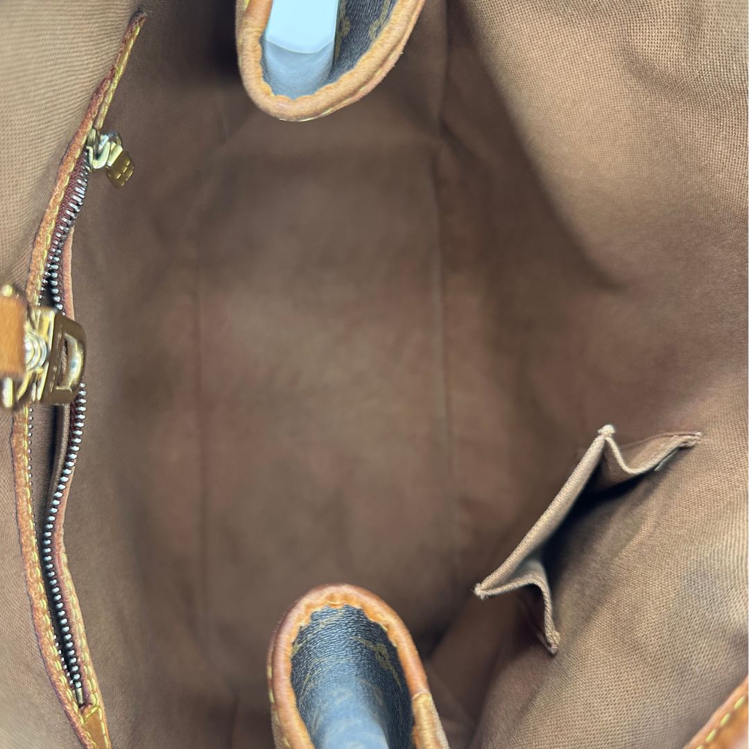 interno Borsa LV in canvas monogram e finiture in vacchetta naturale, di lusso, originale, ottime condizioni, usata. 