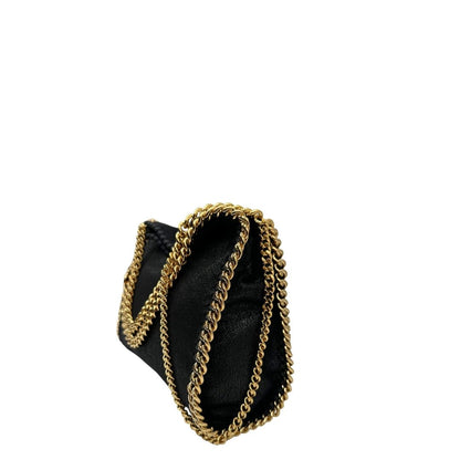 lato Borsa Falabella nera con hardware dorato, nella versione mini, di lusso, originale, ottime condizioni, usata. 