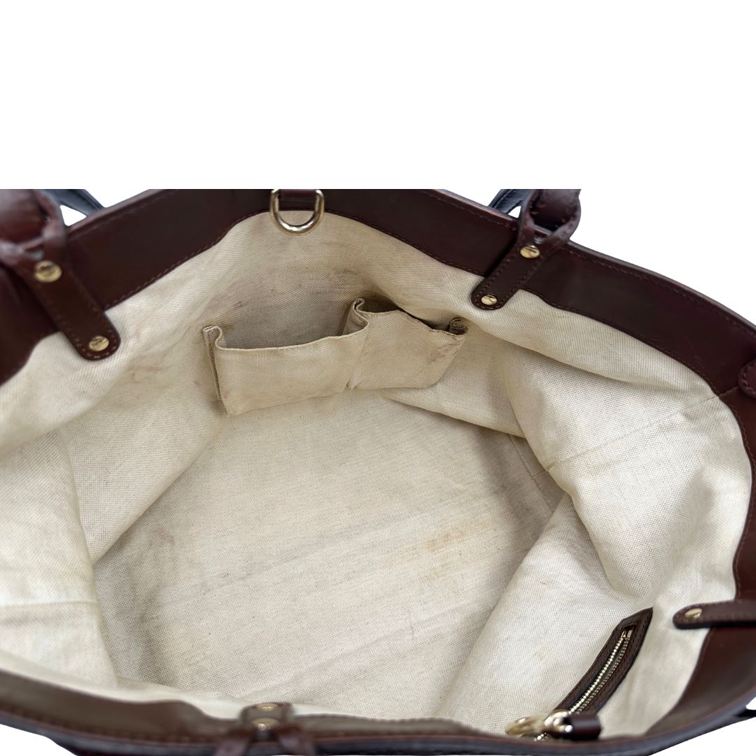Interno, Borsa Tote Gucci in pelle marrone cioccolato e hardware dorato, indossabile a spalla. Originale, usata, di lusso, in ottime condizioni.