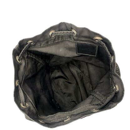 interno Pouch Prada in nylon nero, di lusso, originale, ottime condizioni, usato. 