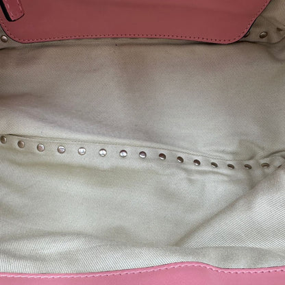 interno Borsa V. G. in pelle color rosa salmone impreziosita da borchie piramidali, di lusso, originale, ottime condizioni.