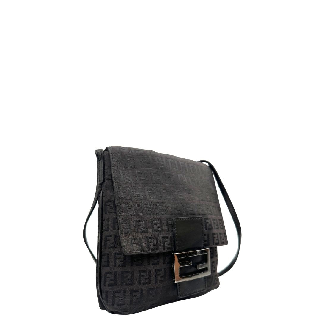 lato  Tracolla Fendi marrone trama Zucchino e finiture in pelle nera, di lusso, originale, ottime condizioni, usata. 